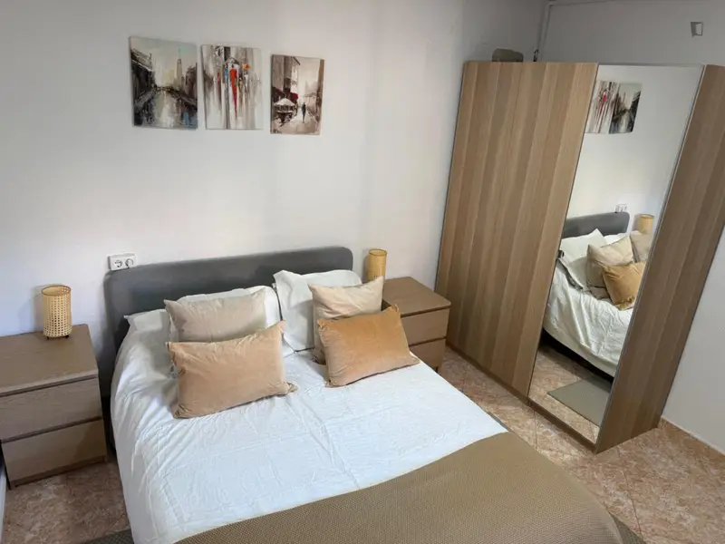 Habitacion Alquiler Malaga Recien Renovada Parejas
