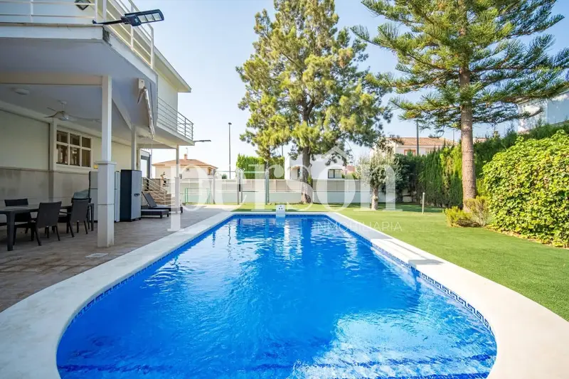 Chalet en venta en Puig, Valencia