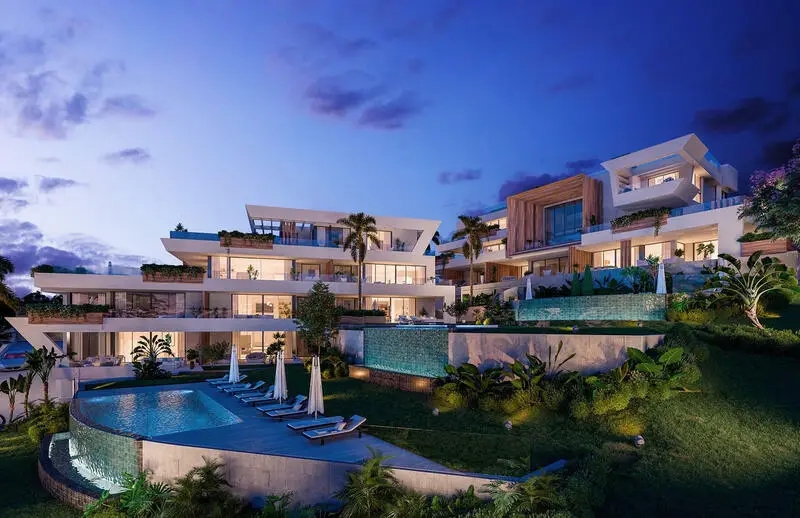 Apartamentos de Lujo en Marbella con Vistas al Mar y Golf