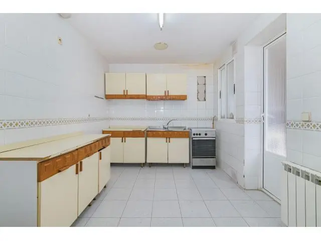 Casa con Piscina en Granada 4 Dormitorios 2 Salones
