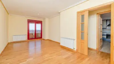 Alquiler Piso 2 Dormitorios Terraza Garaje Trastero Calle Sorolla