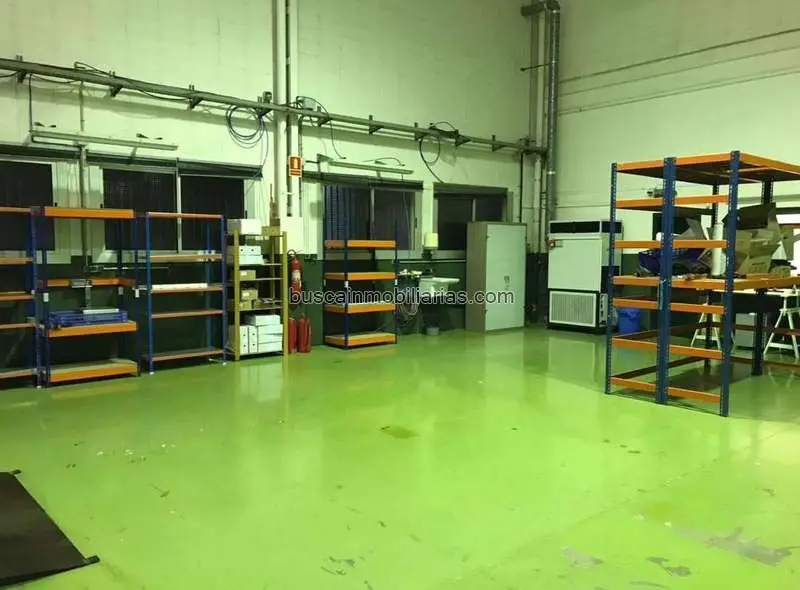 Nave Industrial Granollers con Cámaras Frigoríficas