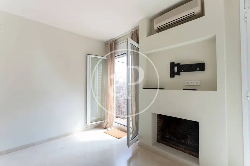 Chalet en venta en Vallcarca Barcelona 4 dormitorios terraza parking