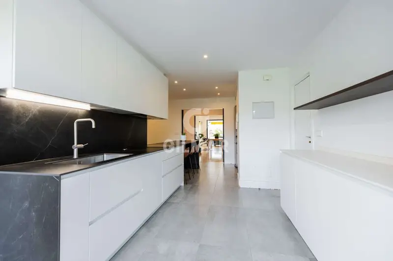 Lujo en Fuentelarreina 422m2 5 Dorm 4 Baños Garaje Doble