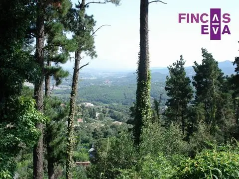 Parcela con Vistas Espectaculares en Vallromanes Cerca de Barcelona