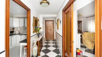 Casa en venta en Calle de Santa Adela, 2