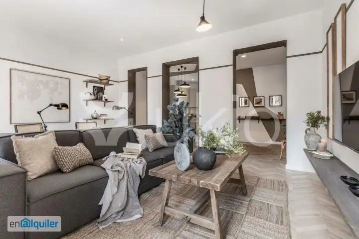 Alquiler Piso Amueblado Malasaña 4 Habitaciones 3 Baños