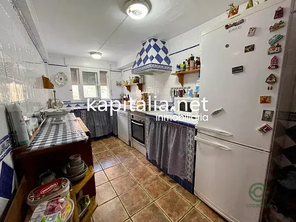 Chalet en Ontinyent con 3 habitaciones y 2 naves