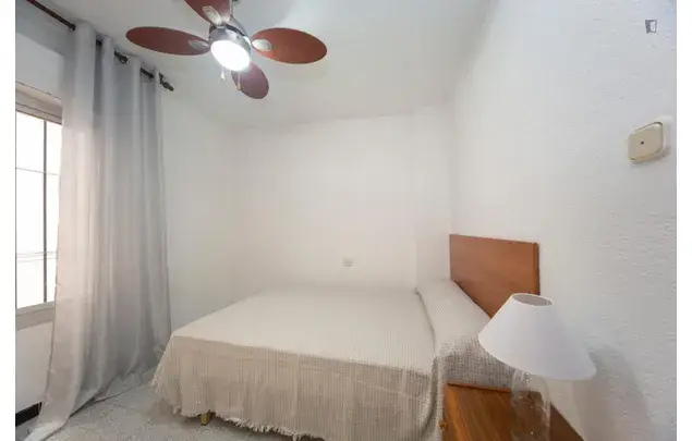 Alquiler Apartamento 3 Dormitorios Granada 3-24 Meses