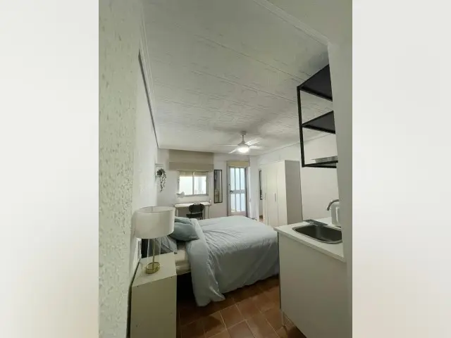 Habitacion Alquiler Manises Estudio Amueblado Wifi Incluido