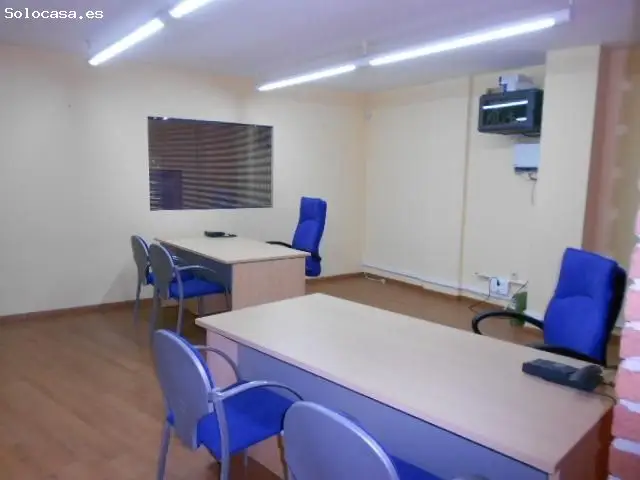 Oficina en Centro de Negocios Prestigioso