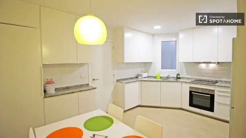 Apartamento de 4 dormitorios en Barcelona