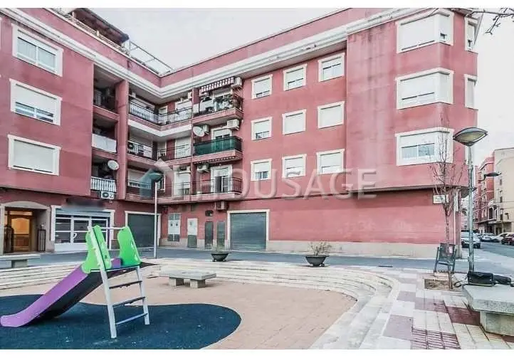 Piso en venta en Algemesí 113m² 4 dormitorios 2 baños