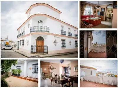 Casa Señorial en Moguer 311m2 4 Dormitorios 3 Baños Jardin Garaje Terrazas
