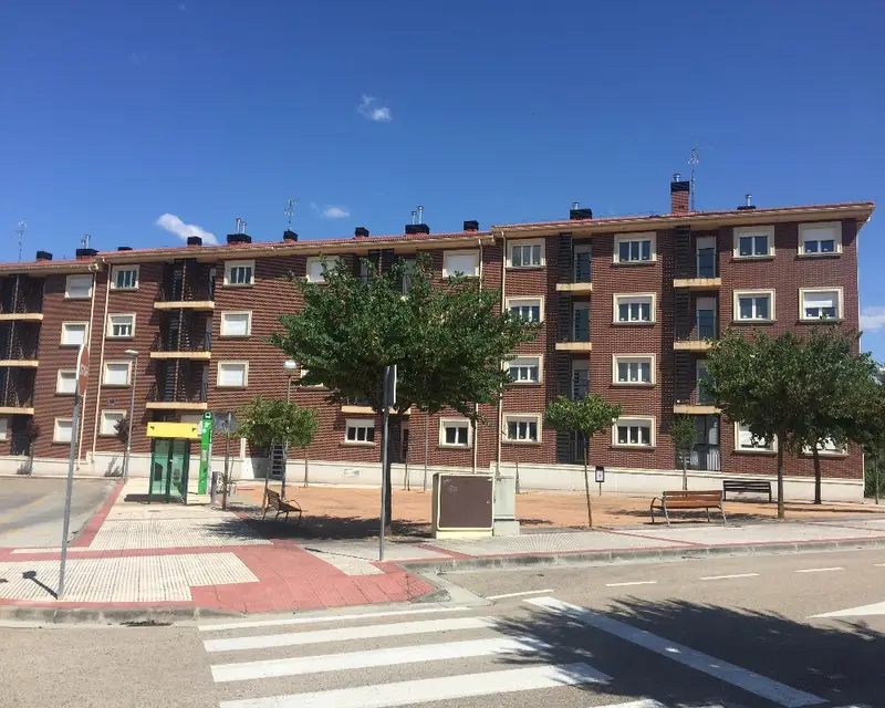 Garaje en Venta en Agoncillo 9m² Rafael Alberti