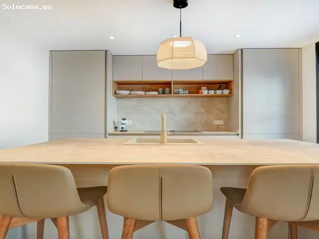 Planta Baja Dúplex de Lujo en Sitges - 5 Habitaciones 5 Baños