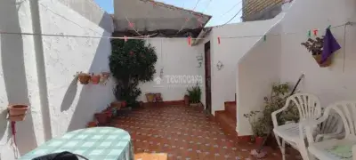 Casa Adosada en San Jose de la Rinconada con Patio y Azotea