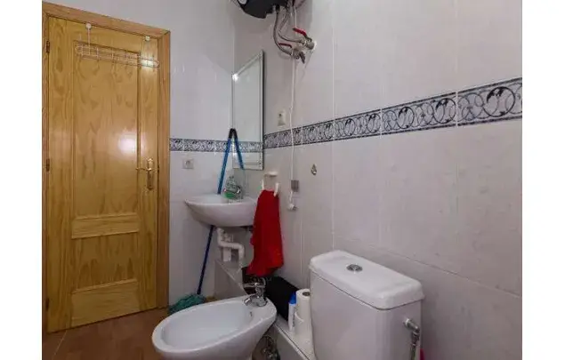 Rent 1 bedroom apartment of 40 m² in Granada
