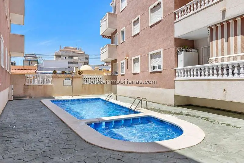 Atico en venta en Torrevieja con vistas a las Salinas