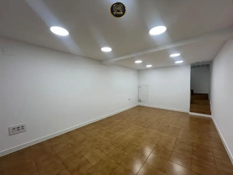 Venta Local Comercial Jaen Avenida Ejercito Espanol