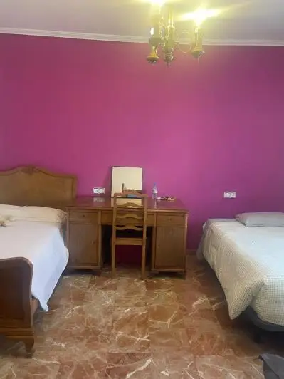 Casa de 5 Dormitorios en Almoradi 270m2