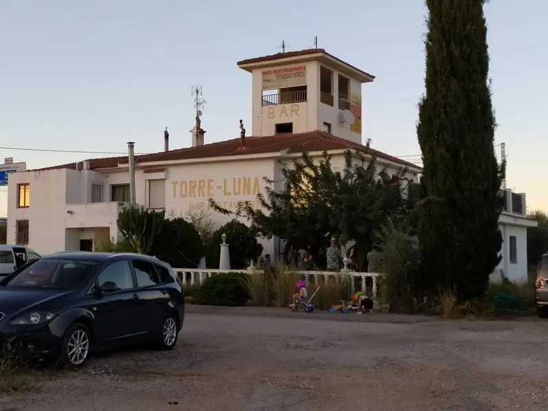 Venta Restaurante con 3 Apartamentos en Peñíscola