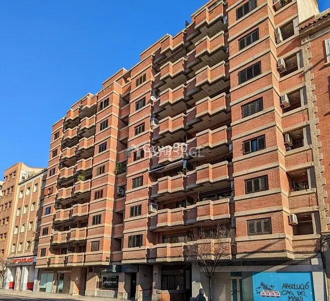 Piso en venta en Lérida 150m2 5 habitaciones 2 baños