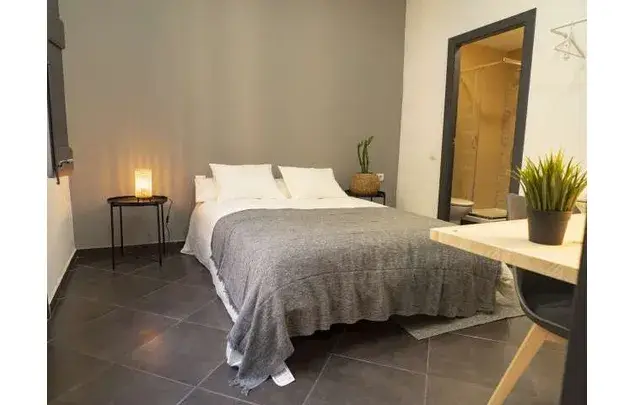 Habitacion 94m2 en Barcelona - Amueblada con gastos incluidos