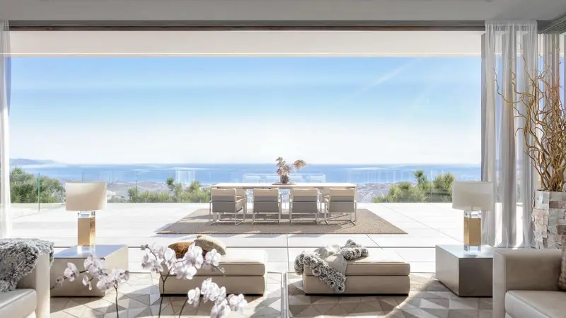 Chalet en Venta en Marbella 4 Dormitorios Piscina Privada Vistas al Mar