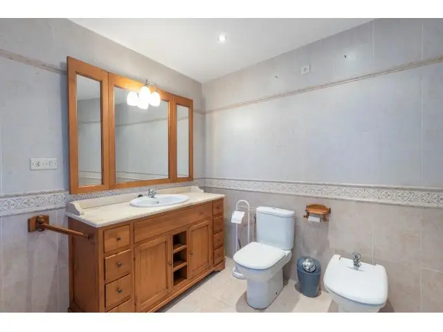 Casa en Otura Centro 232m2 4 Dorm 2 Baños