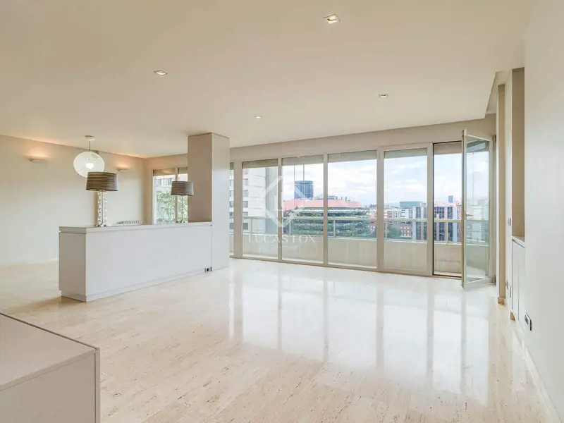 Atico Duplex en Les Corts Barcelona 230m2 185m2 Terraza