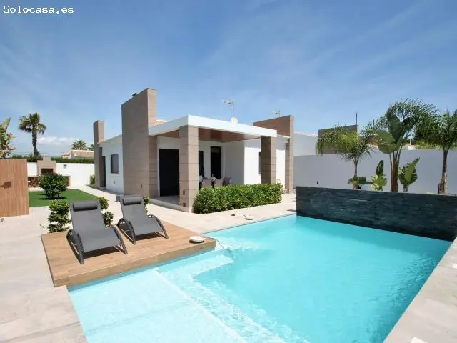 Villa Semi Independiente La Siesta Torrevieja