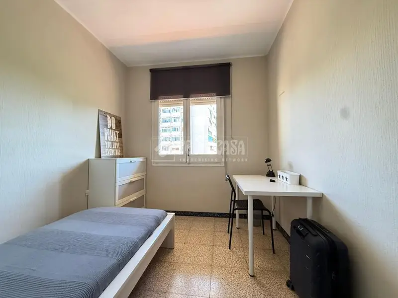 Piso en venta Sant Andreu 108m2 4 habitaciones balcón