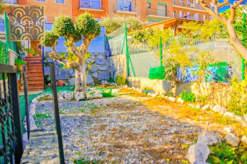 Venta Adosado de 6 habitaciones en Via Europa , Mataró - Ref: L6283