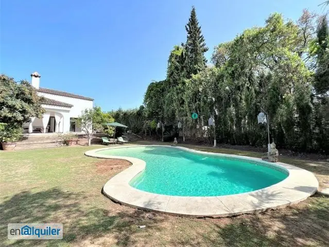 Villa en Alquiler Sotogrande Costa 4 Dormitorios Piscina Jacuzzi