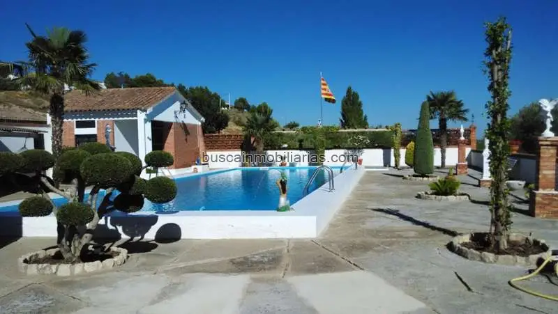 Torre con Encanto y Piscina en Huesca