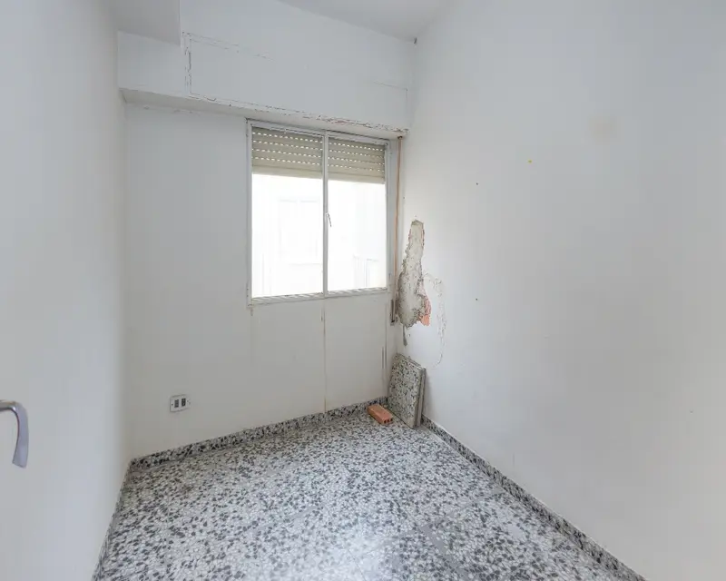 Piso 100m2 5 habitaciones Almansa