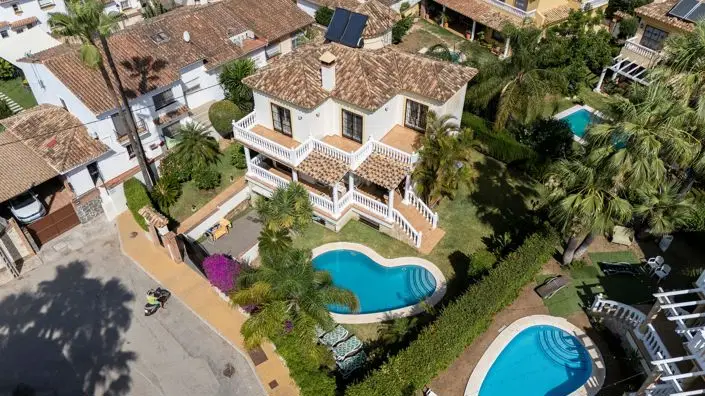 Villa de Lujo 5 Dormitorios Mijas la Sierrezuela