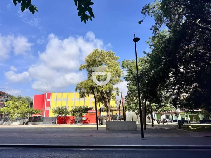 Piso en venta en Gandia con 3 habitaciones y parking