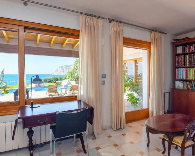 Villa de Lujo en Denia 6 Dormitorios 5 Banos Piscina Privada