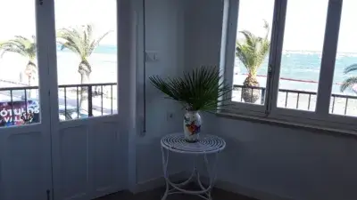 Piso en Primera Linea de Mar con 4 Dormitorios