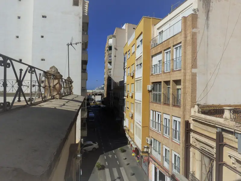 Venta Piso con Terraza en Centro Almeria - Duplex 140m2