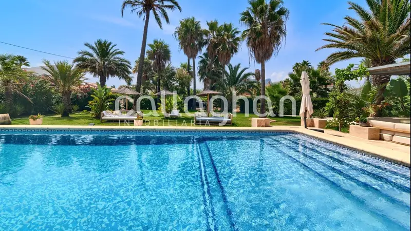 Chalet en alquiler en Las Marinas / Les Marines, Dénia, Alicante