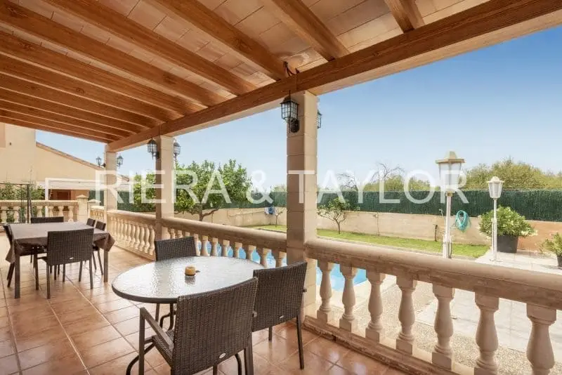 Chalet en Cala Millor 424m2 con Licencia Turistica para 8 Personas