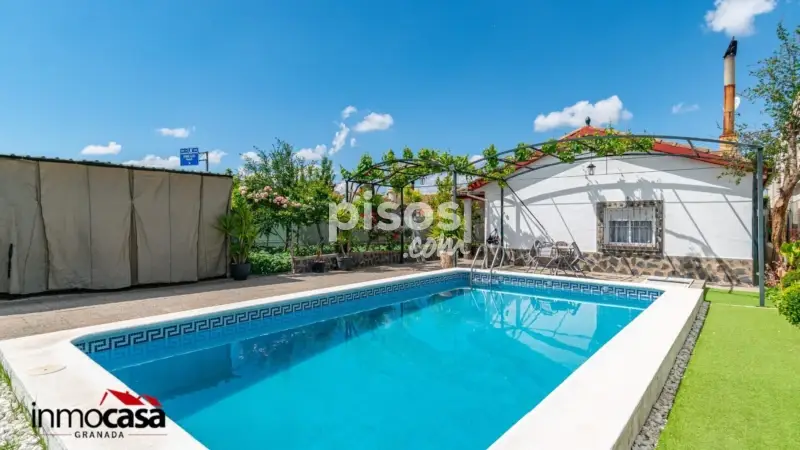 Chalet con Piscina y Jardin en Albolote