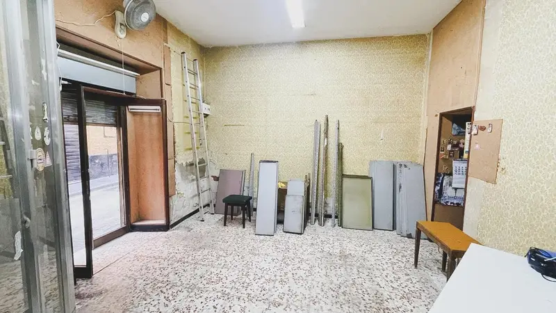 Negocio en Alquiler Cadiz Ciudad Local Comercial con Almacén
