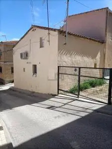 Chalet Pareado en Venta en Navas del Rey Madrid