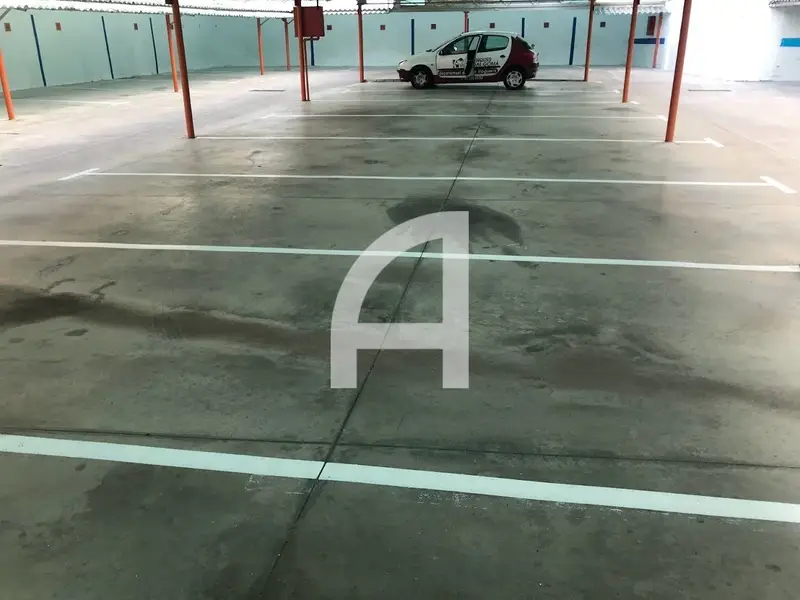 Garaje en Alquiler Terrassa Ca nAnglada Cerca Avda Barcelona