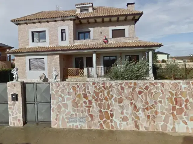 Casa en venta en Calle Jazmín