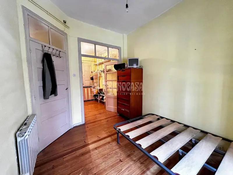 Piso en venta en C. de San Pedro